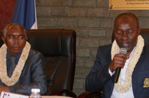 Mohamed Sidi, 6e VP chargé des Affaires européennes et Issa Abdou, 4è VP, chargé du social et de la santé
