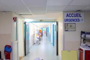 Mayotte, CHM, Urgences, box pédiatrique, box adulte, déchocage, Frédéric Lecenne, Christophe Laplace, médecins,