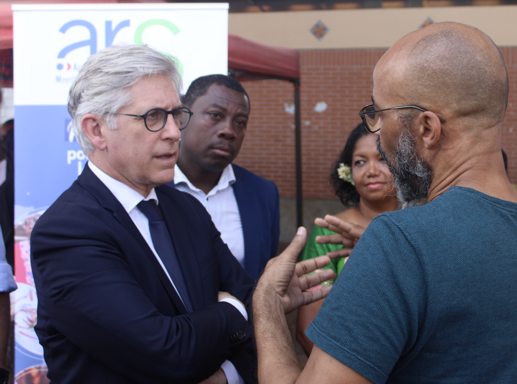 visite, officielle, santé, ministre, velletoux, camion, dépistage, MST, IST, VIH,