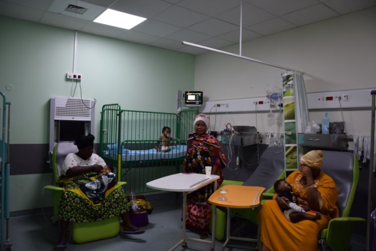 CHM, urgences, maternité, pénuries
