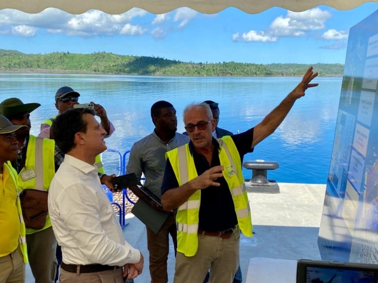 Manuel Valls, Mayotte, Visite officielle