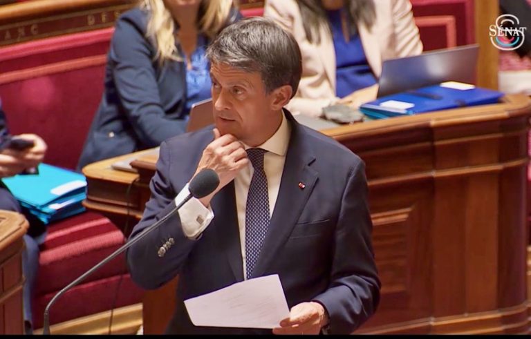 Refondation, Mayotte, Valls