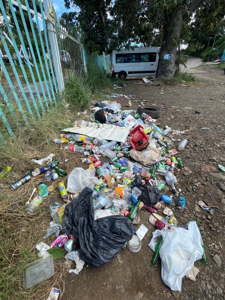 Mayotte, déchets, enseignants, EPS, lycée des lumières, hamaha beach, plage,