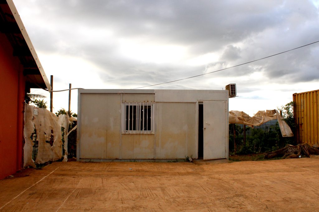 Mayotte, Ongojou, école, container,