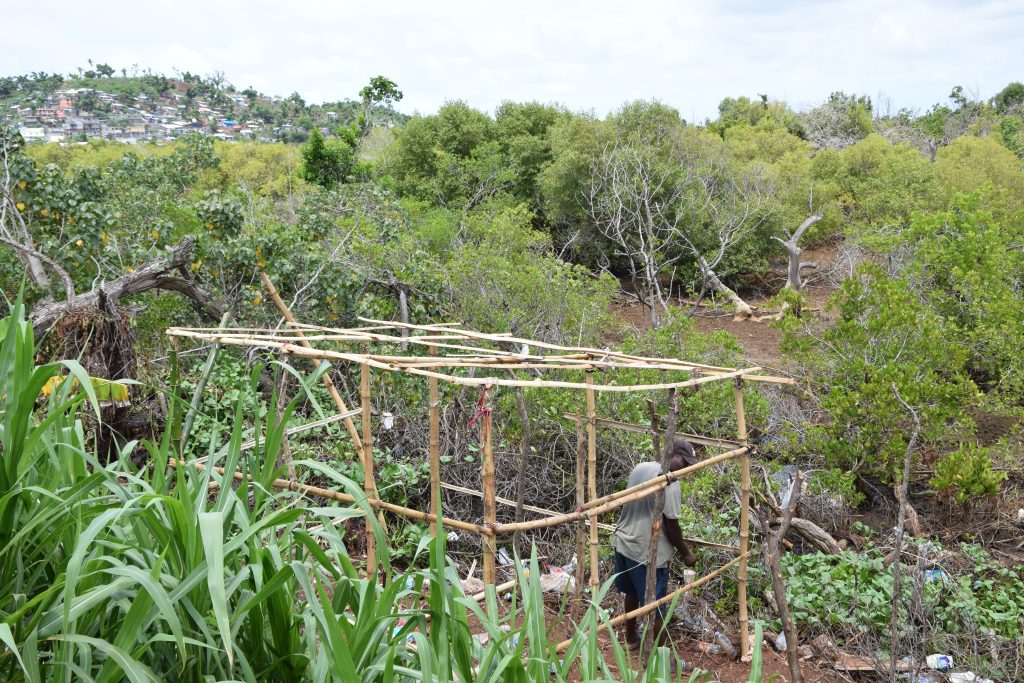Tsoundzou, camp, exilés, Coallia, Mayotte