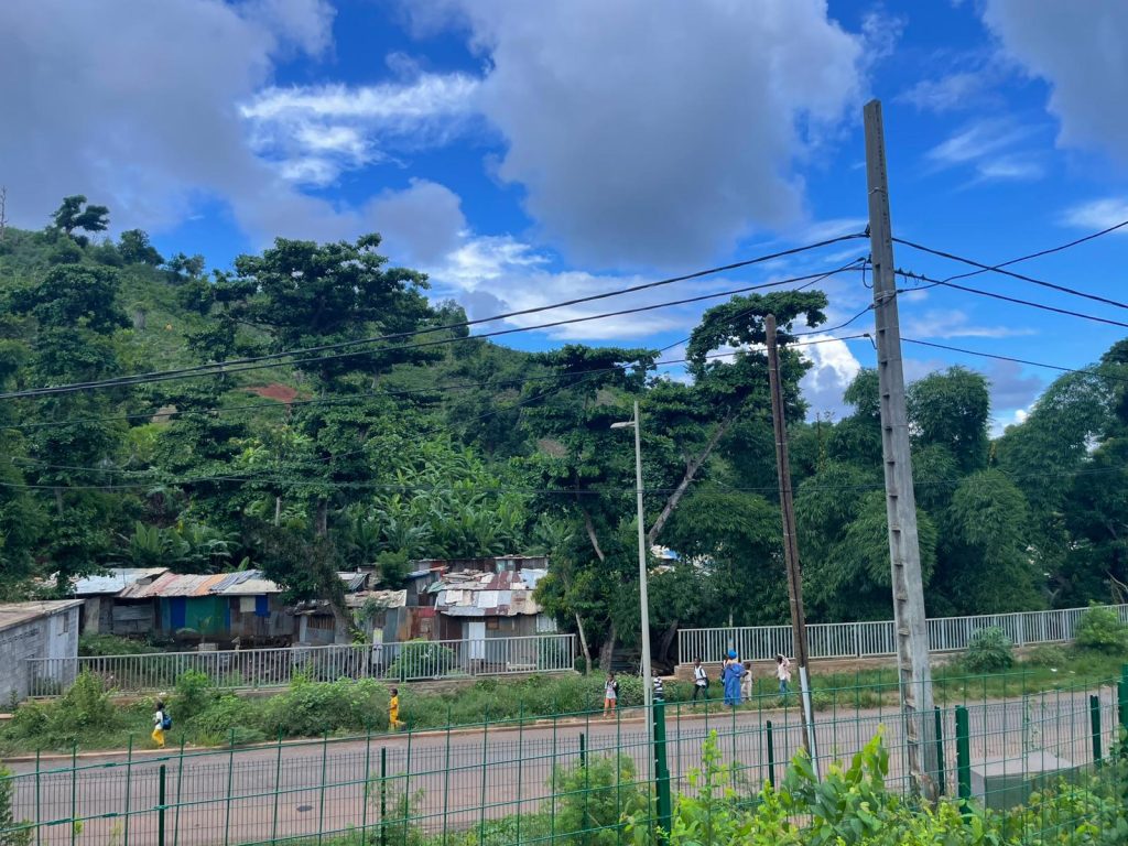 Passamaïnty, Gouloué, quartier, cases, tôle, Mayotte