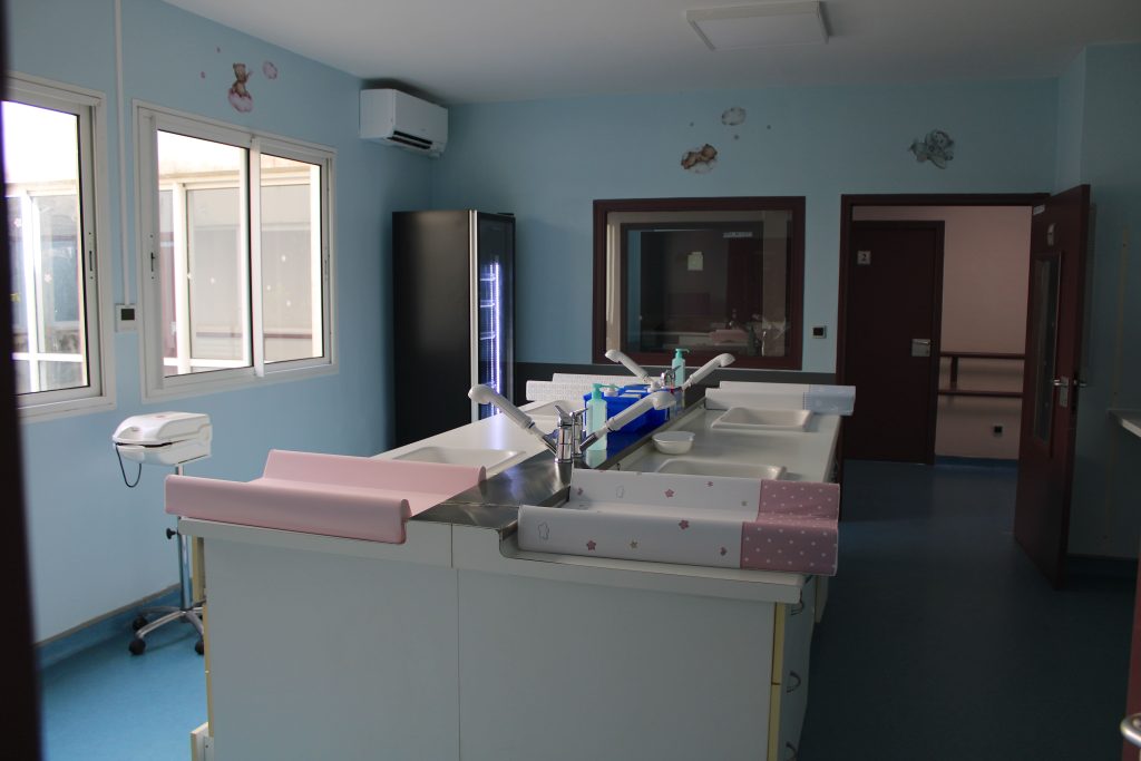 Mayotte, Mramadoudou, CHM, unité d'hospitalisation mère enfant,