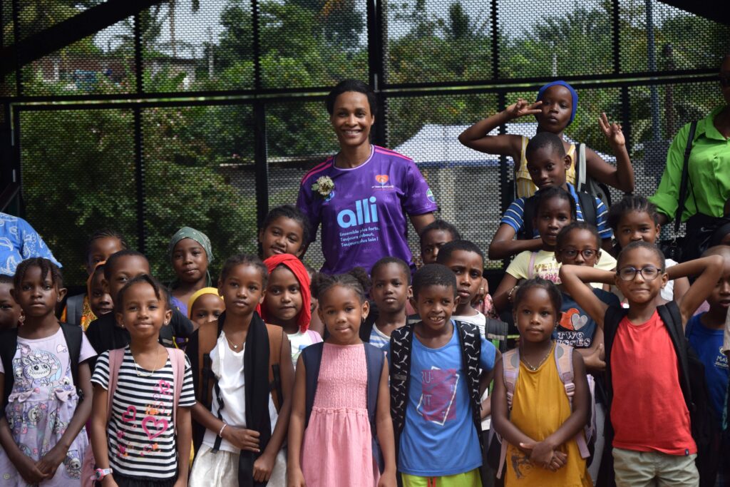 Allison Pineau, handball, sport, jeunesse, filles, Mtsangamouji, Mayotte