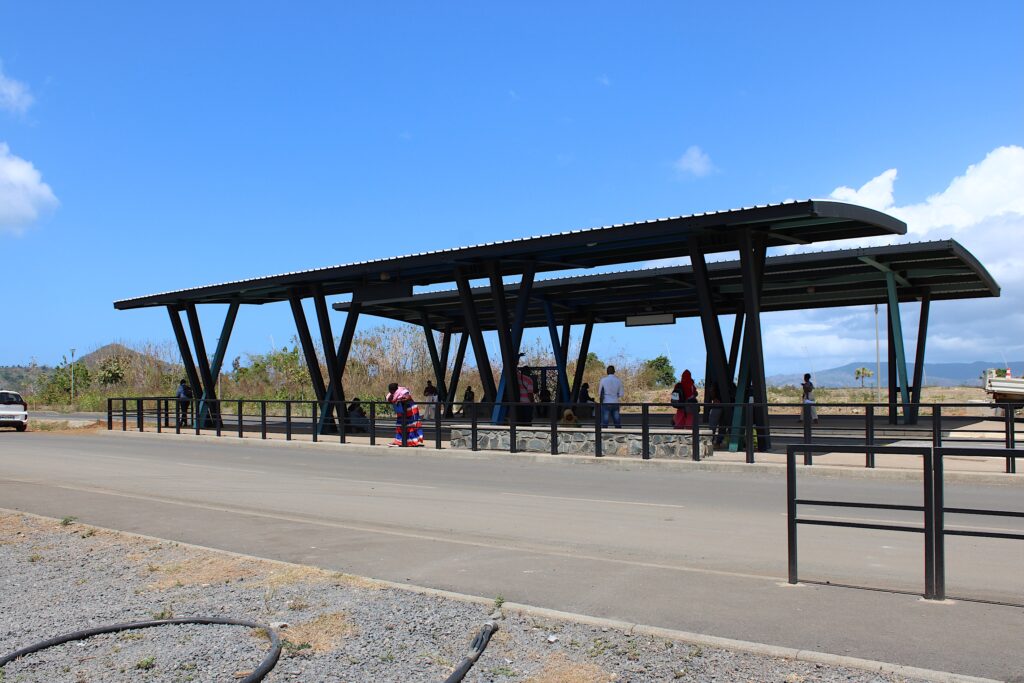 Mayotte, Mamoudzou, Mtsapéré, Caribus, bus, 