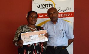 Roukayati Mohamed Peni, prix du meilleur jeune commerçant 2014