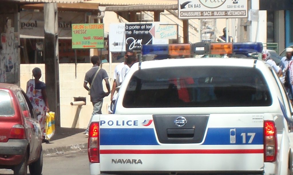 Police pik up