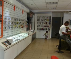 La Box en vente dans les quatre boutiques Orange