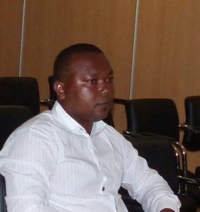 Pour Michel Ahamed, il faut faire vite