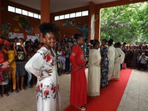 Défilé de mode orientale : découvrir les cultures du monde pour mieux réfléchir sur la sienne