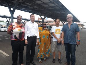 Carla Baltus (à gauche) avec le formateur Jean-Marc Granvarlet et les représentants de Toioussi, Moinécha Boina, Chiu Chi-On et Pierre Legrand