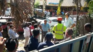La police s'interpose. Mahamoud Azihary constate l'intervention de l'Etat