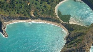 Les plages de Moya avec des beachages réguliers de kwassas