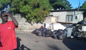 Une quarantaine de sacs remplis de déchets au total