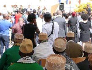 Les religieux mahorais attentifs à l'intervention de Manuel Valls à Chirongui