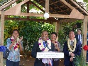2 Fou rire maire OUangani