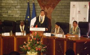 Manuel Valls annonce des moyens supplémentaires pour les forces de l'ordre à Mayotte ce samedi 13 juin