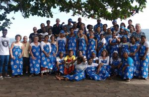 Le personnel de Toioussi sur le site de Mtsangabeach