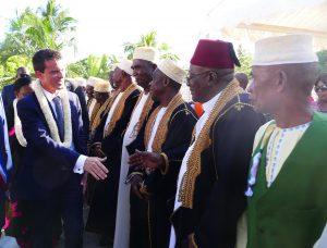 Manuel Valls échange avec les cadis de Mayotte