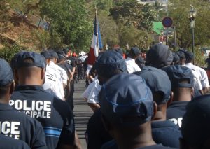 Polices nationale et municipale dans les rangs