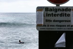 Baignade et activité nautiques interdites depuis Juillet 2013 à La Réunion (Crédits photo: JIR)
