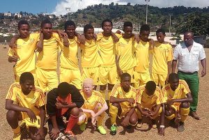 Les jeunes de Wana Simba accompagnés de leur président Ibrahim Mahamoudou