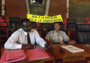 Chaharoumani Chamassi et Hervé Mogné-Mali souhaitaient porter devant ces élus le mal-être des policiers