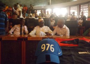 "976" affiche la casquette mahoraise