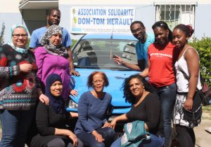 Une partie de l'équipe de l’association, avec Kywan (en haut à gauche qui s'occupe de l'épicerie), la présidente de l'association Jacqueline Couillez  et Mélissa Abdou (à droite)