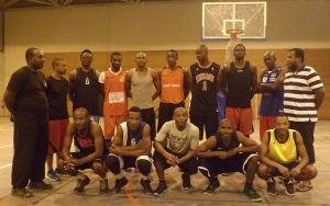 La sélection masculine de Mayotte de basket lors des derniers entraînement dans le gymnase de Petite Terre la semaine dernière