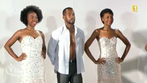 Ramatou en tenue de soirée