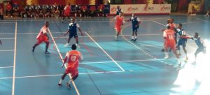 Handball : Le début du match des hommes (Dir Com CD)