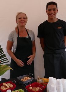 Un jeune apprenti restauration au Haraka