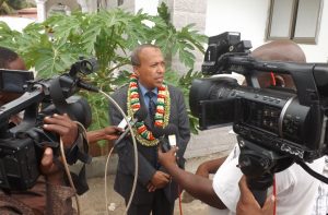 Seffoudine Inzoudine, le président d'Int'Air Îles, défend le savoir-faire de sa compagnie