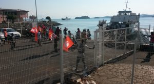 Barges bloquées depuis 7h50 à Mamoudzou ce vendredi matin