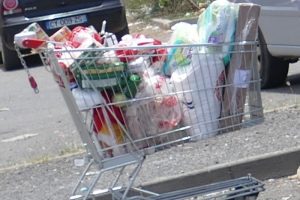 Les supermarchés dévalisés depuis deux jours
