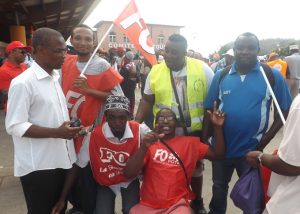 Les Somaco place de la République, une présence symbolique pour les syndicats