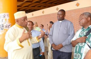 Discussions entre musulmans, protestants et catholiques
