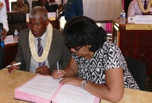 Signature de partenariats entre le président du conseil départemental et les maires