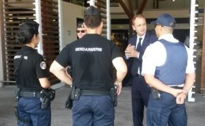 Le préfet Morsy à l'aéroport de Mayotte ce lundi matin