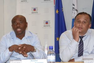 Ben Issa OUsseni et Enfanne Haffidhou, élu et cadre en charge des finances du département