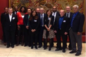 De gauche à droite : Joelle Prevot-Madere, Dominique Rivière, Philippe Edmond-Mariette, Muriel Hurtis, Sarah Mouhoussoune, Inès Bouchaut-Choisy, Patrick Bernasconi Président du CESE, Isabelle Biaux-Altmann, Jean-Etienne Antoinette, Yannick Cambray, Christian Vernaudon, Octave Togna (©CESE)