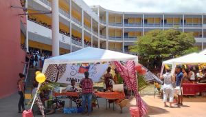 Le stand de Mayotte au sein du lycée Julien de Rontaunay à La Réunion