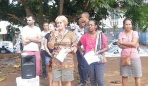 Les enseignants de Chiconi ont échangé samedi avec la population