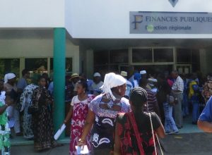 Impôts foule