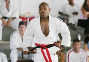 Thierry Grimaud judoka le plus titré des JIOI a accepté le défi lancé par le club de Kawéni